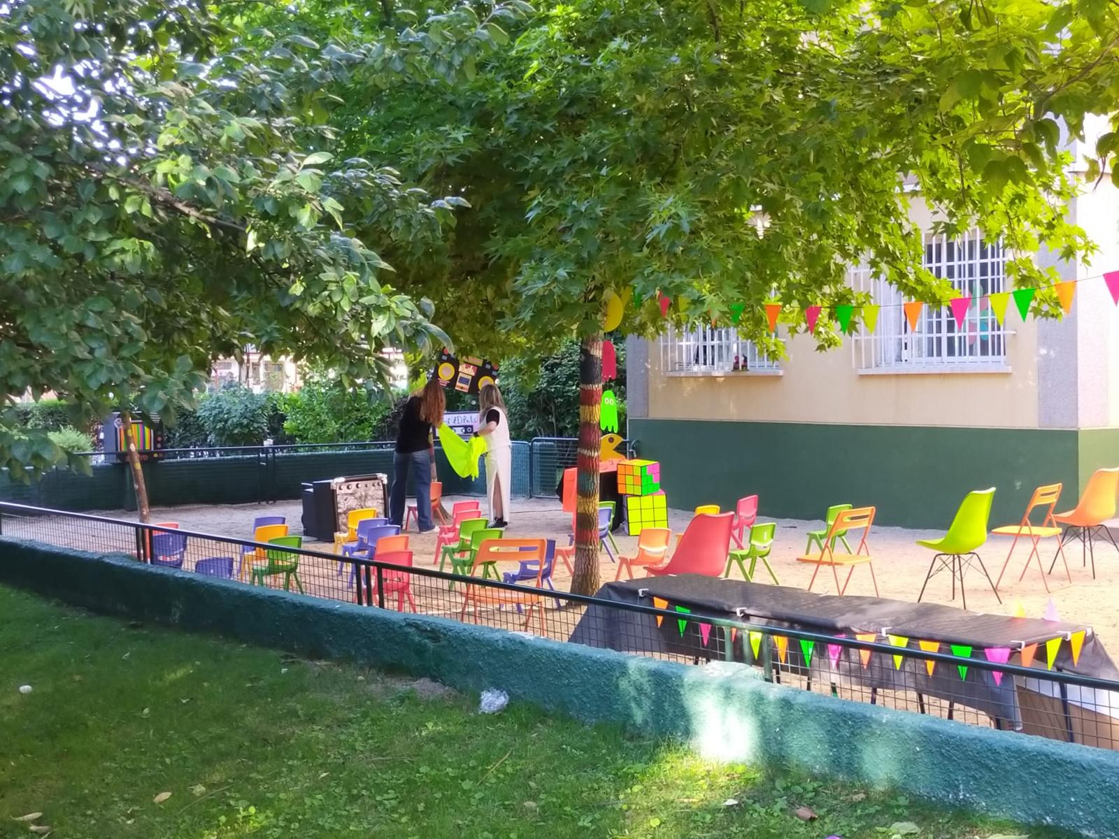 Guarderia con patio de tierra en Mostoles